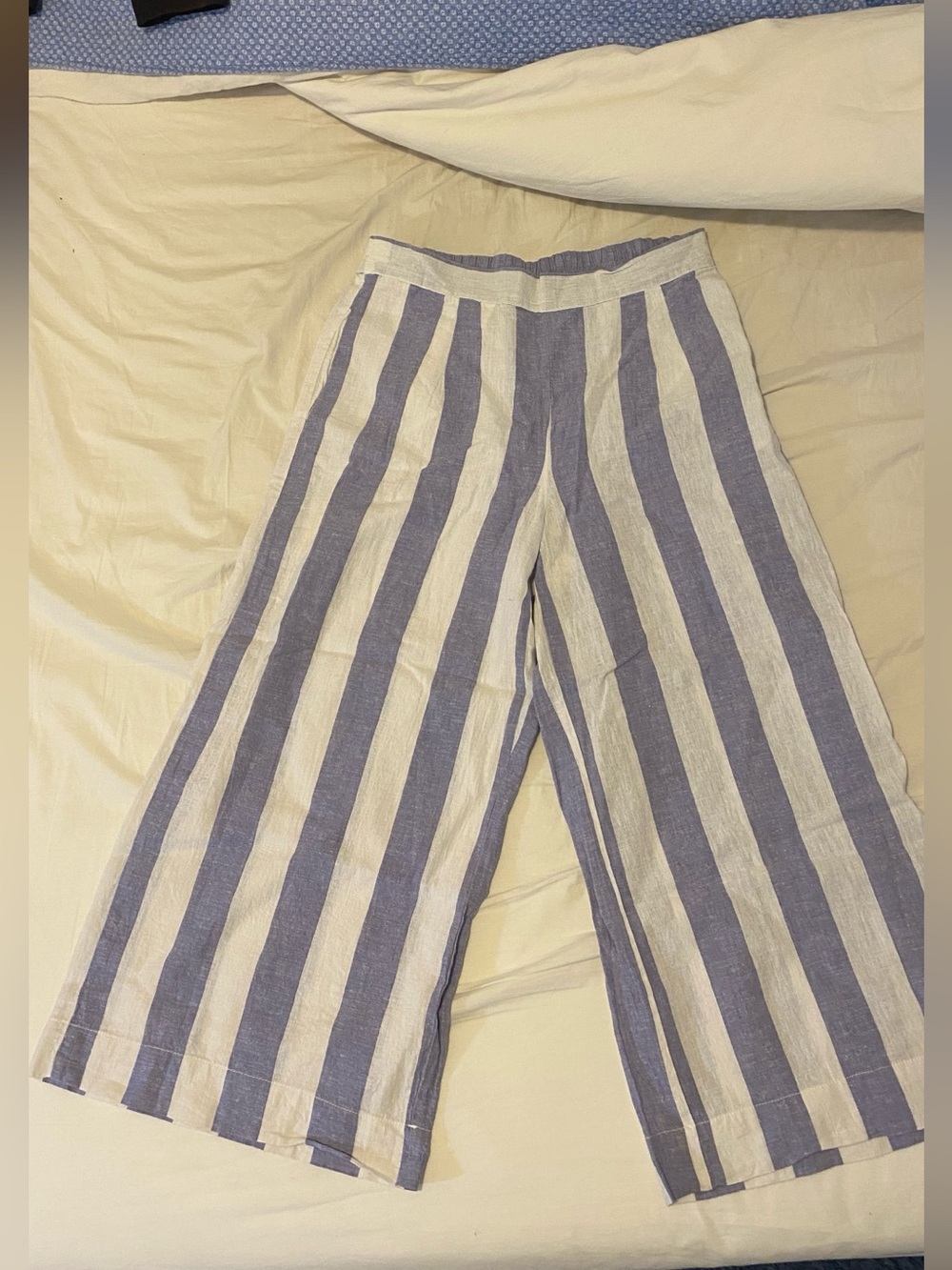 SOLD
beachlunchlounge Lavender and Cream Striped Pants cotton/linen